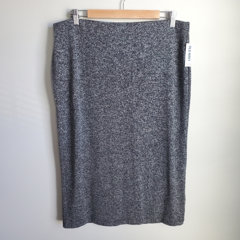 Old Navy Gray Knit Skirt